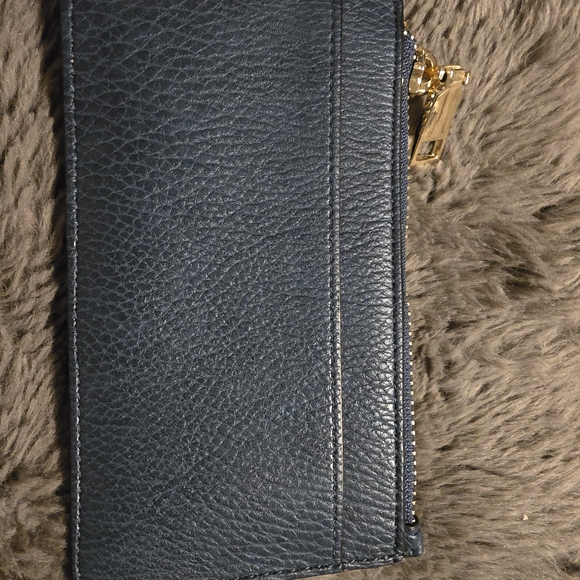 Poppy & Peonies Midnight Blue Card Holder with Gold Details - Picture 2 of 2